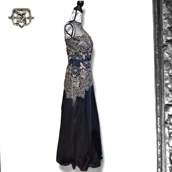 Tahari S. Levine Gold Embroidered Tulle Special Occasion Ballgown - Picture 2 of 11